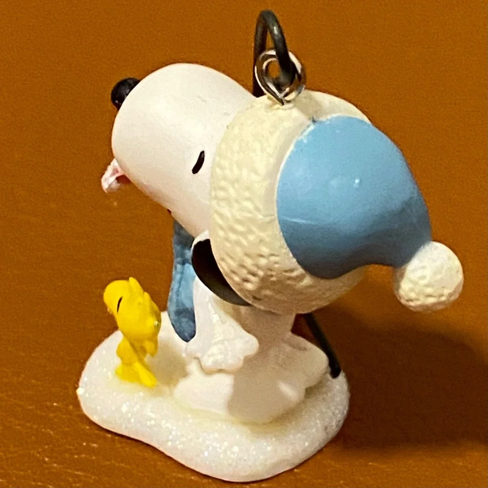 Hallmark Keepsake 2013 Winter Fun with Snoopy Ornament 16th in Series Peanuts